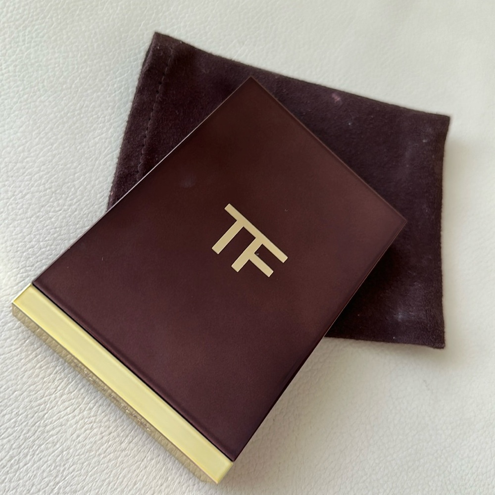 TOM FORD Shade and Illuminate Highlighting Duo in Moodlight